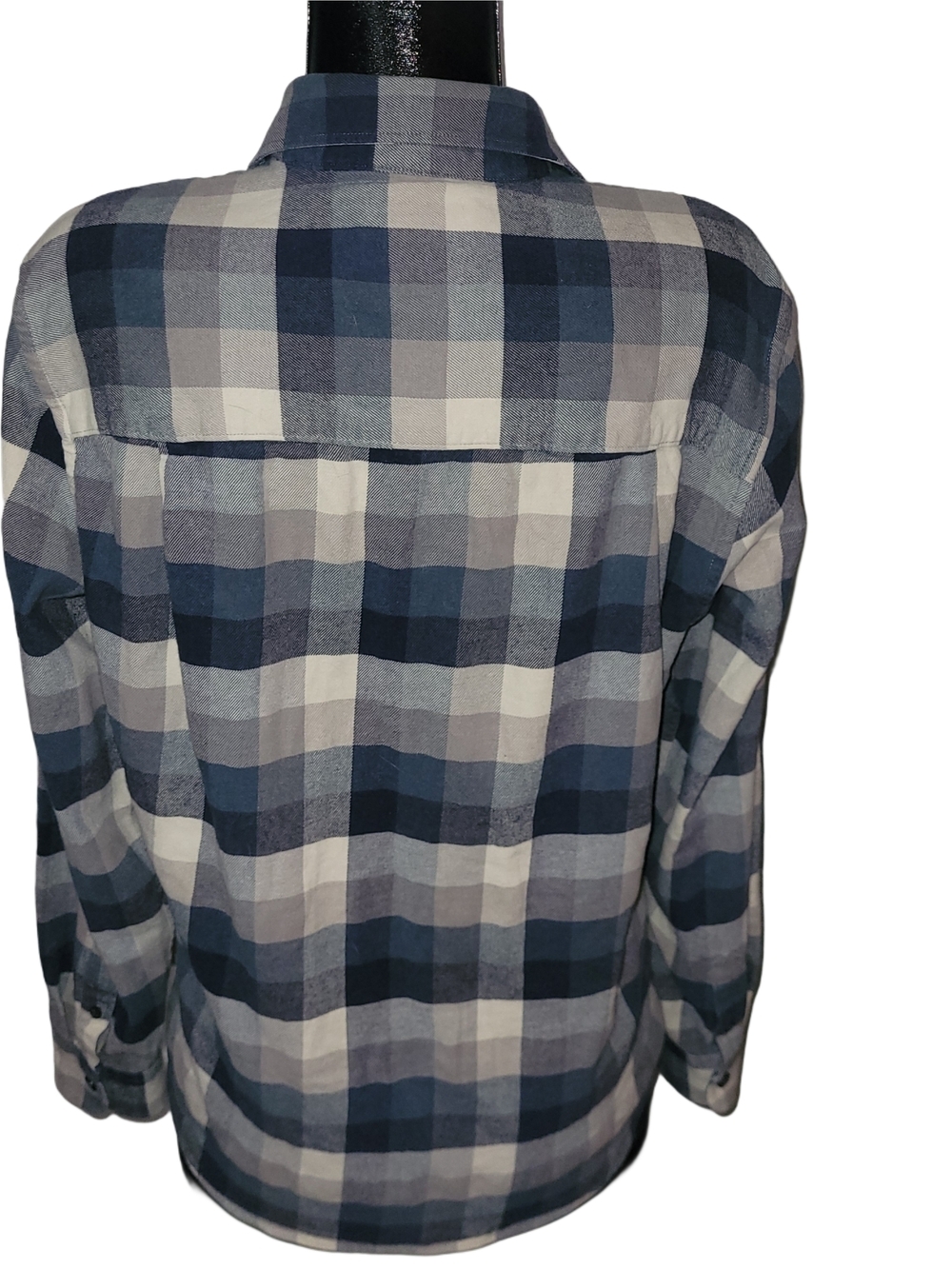 Wind River Men's Blue And Grey Plaid Button-Up Shirt Size M - Picture 4 of 5